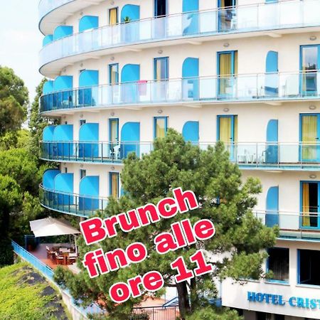 Hotel Cristallo Lignano Sabbiadoro Exterior photo