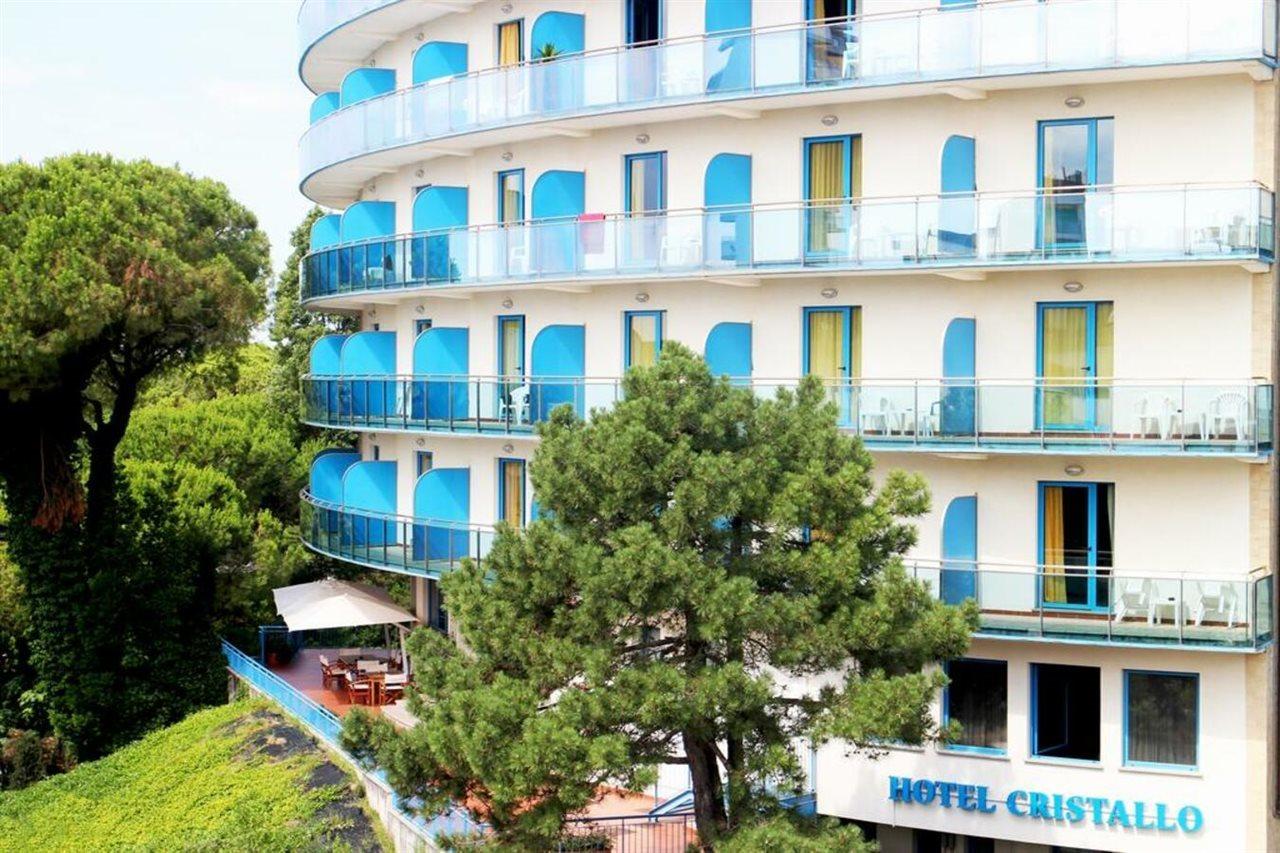 Hotel Cristallo Lignano Sabbiadoro Exterior photo
